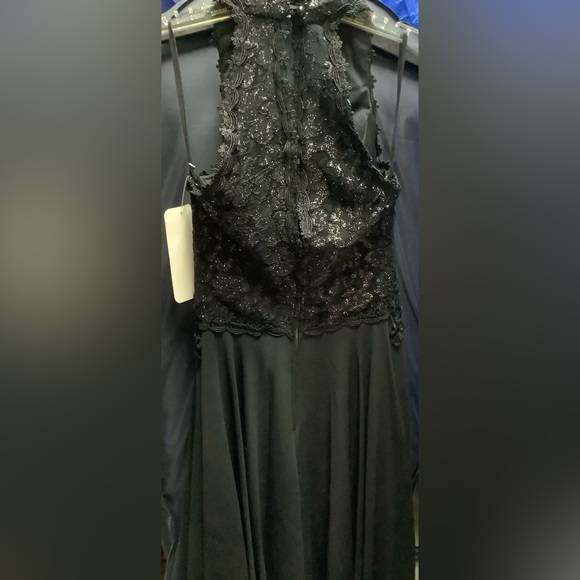 NWT Lace halter gown - Picture 3 of 5